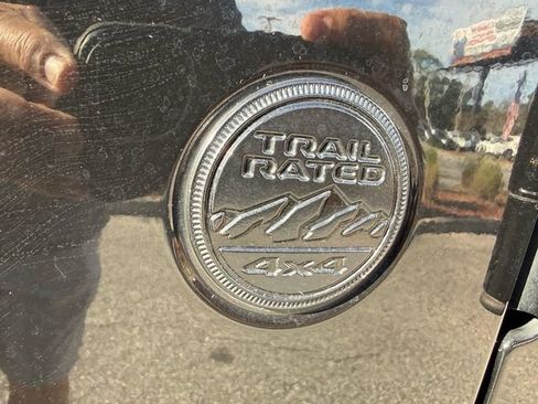 Used 2020 Jeep Wrangler Unlimited Willys image 18