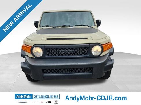 Used 2010 Toyota FJ Cruiser 4WD image 5