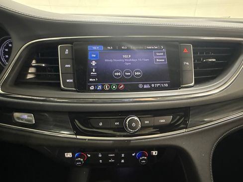 Used 2021 Buick Enclave Essence w/ Sound and Sites Package AWD/4WD image 25