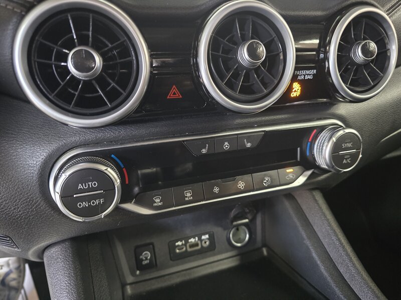 Used 2025 Nissan Sentra SV w/ All-Weather Package FWD image 22