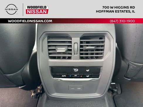 Used 2024 BMW 330i xDrive Sedan image 27