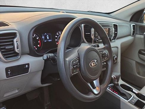 Used 2017 Kia Sportage LX w/ LX Popular Package image 8