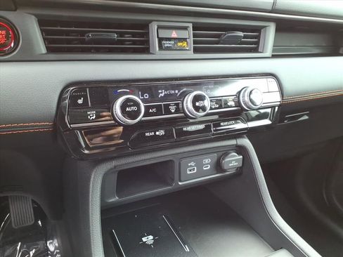 New 2025 Honda Pilot TrailSport image 16