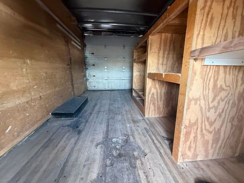 Used 2006 Ford E-350 and Econoline 350 Super Duty image 23