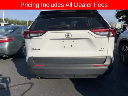 Used 2025 Toyota RAV4 LE AWD/4WD image 6