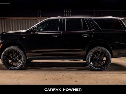 Used 2026 Cadillac Escalade Platinum Sport w/ LPO, ONYX Package image 5