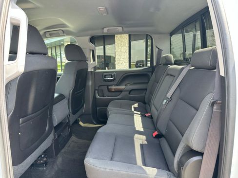Used 2015 GMC Sierra 1500 SLE w/ SLE Value Package AWD/4WD image 14