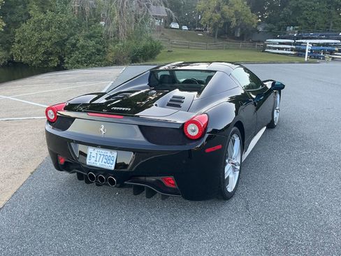 Used 2013 Ferrari 458 Spider image 28
