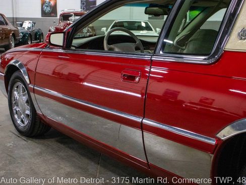 Used 1996 Cadillac Eldorado Touring image 22