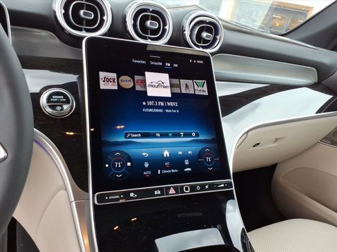 New 2026 Mercedes-Benz GLC 300 4MATIC image 18