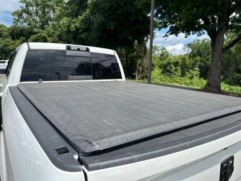 Used 2018 RAM 2500 Laramie AWD/4WD image 11
