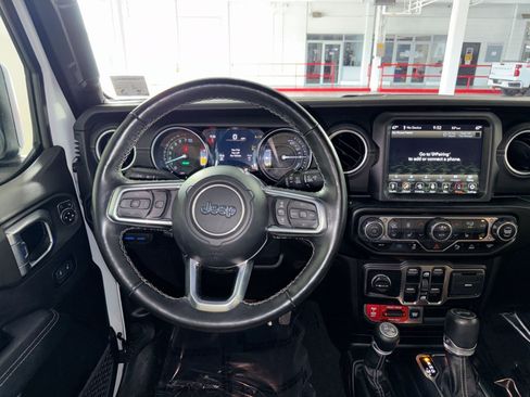 Used 2021 Jeep Wrangler Unlimited Rubicon 4xe w/ Cold Weather Group AWD/4WD image 16