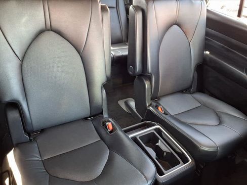 Certified 2025 Toyota Grand Highlander AWD image 22