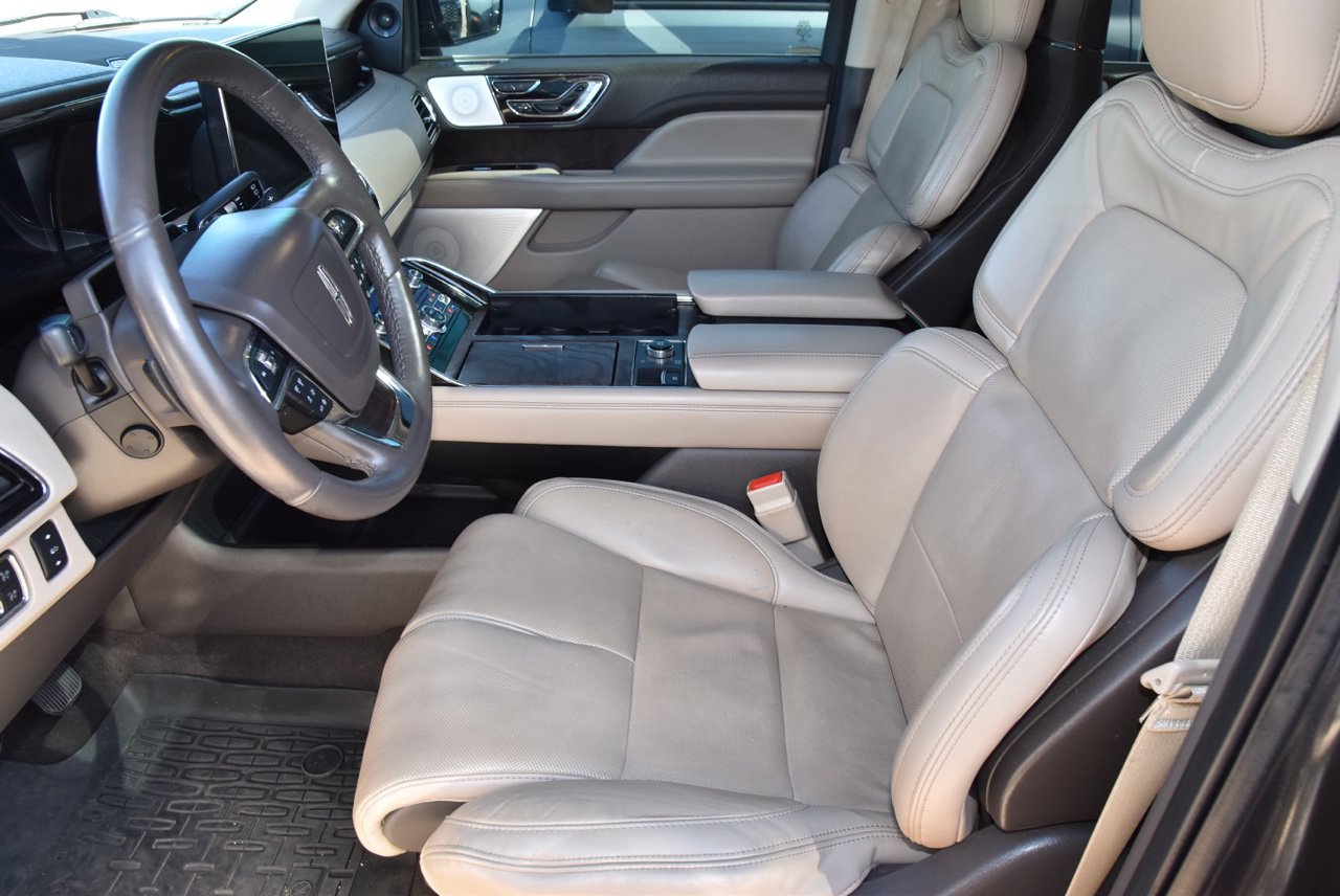 Used 2022 Lincoln Navigator Reserve AWD/4WD image 9