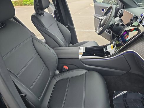 Certified 2025 Mercedes-Benz GLC 300 4MATIC image 11