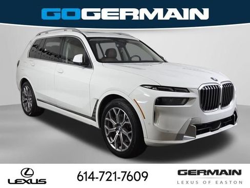 Used 2023 BMW X7 xDrive40i w/ Premium Package AWD/4WD image 4