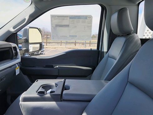 New 2024 Ford F550 XL image 17