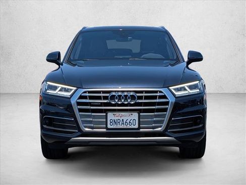 Used 2020 Audi Q5 2.0T Premium Plus w/ Premium Plus Package AWD/4WD image 2