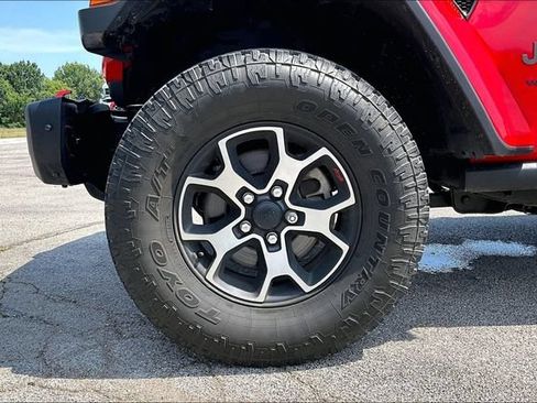 Used 2021 Jeep Wrangler Unlimited Rubicon w/ Dual Top Group AWD/4WD image 34