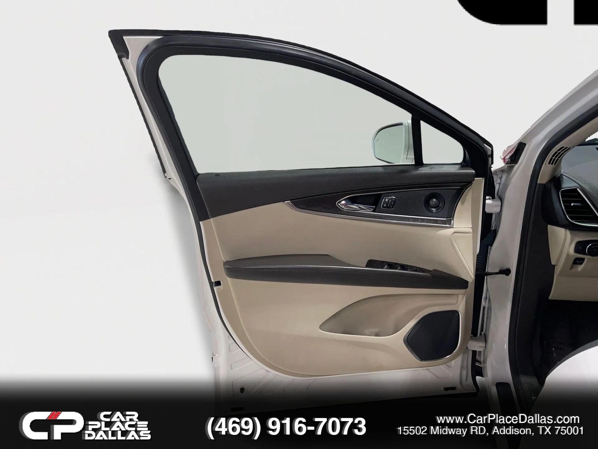 Used 2019 Lincoln Nautilus Reserve FWD image 15