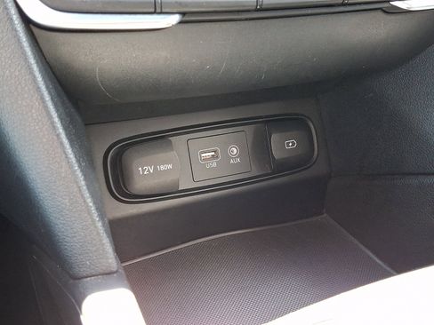 Used 2019 Hyundai Santa Fe SE AWD/4WD image 24