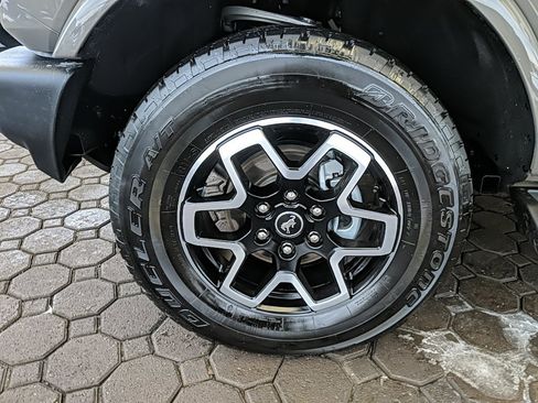 Certified 2025 Ford Bronco Outer Banks image 10