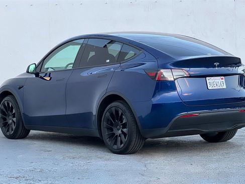 Used 2023 Tesla Model Y Long Range image 6