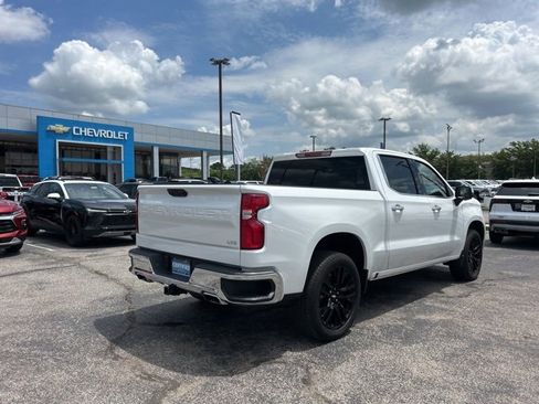 Used 2024 Chevrolet Silverado 1500 LTZ image 3