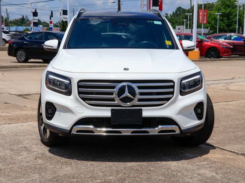 Used 2025 Mercedes-Benz GLB 250 4MATIC image 23