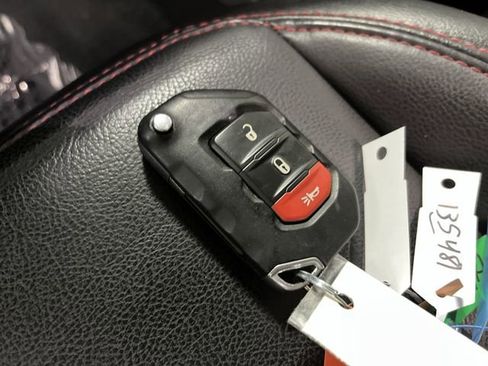 Used 2022 Jeep Wrangler Unlimited Rubicon image 27