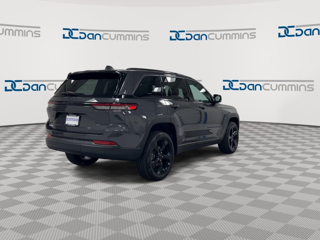 New 2026 Jeep Grand Cherokee Limited w/ Limited Altitude Package AWD/4WD image 8