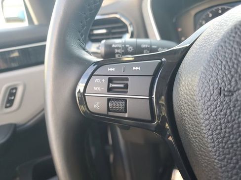 Used 2024 Honda Pilot Elite image 22