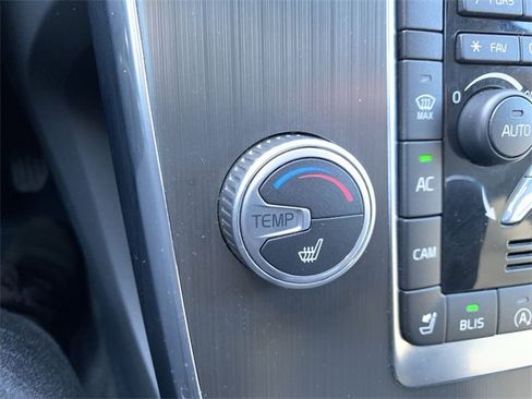 Used 2015 Volvo V60 T5 Premier w/ Convenience Package image 28