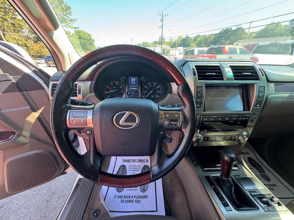 Used 2017 Lexus GX 460 Premium w/ Premium Package AWD/4WD image 19
