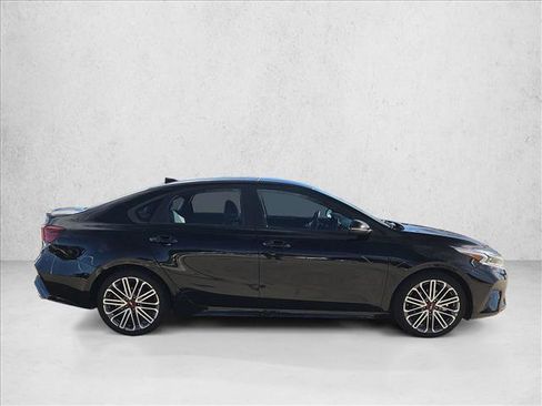 Used 2023 Kia Forte GT image 4