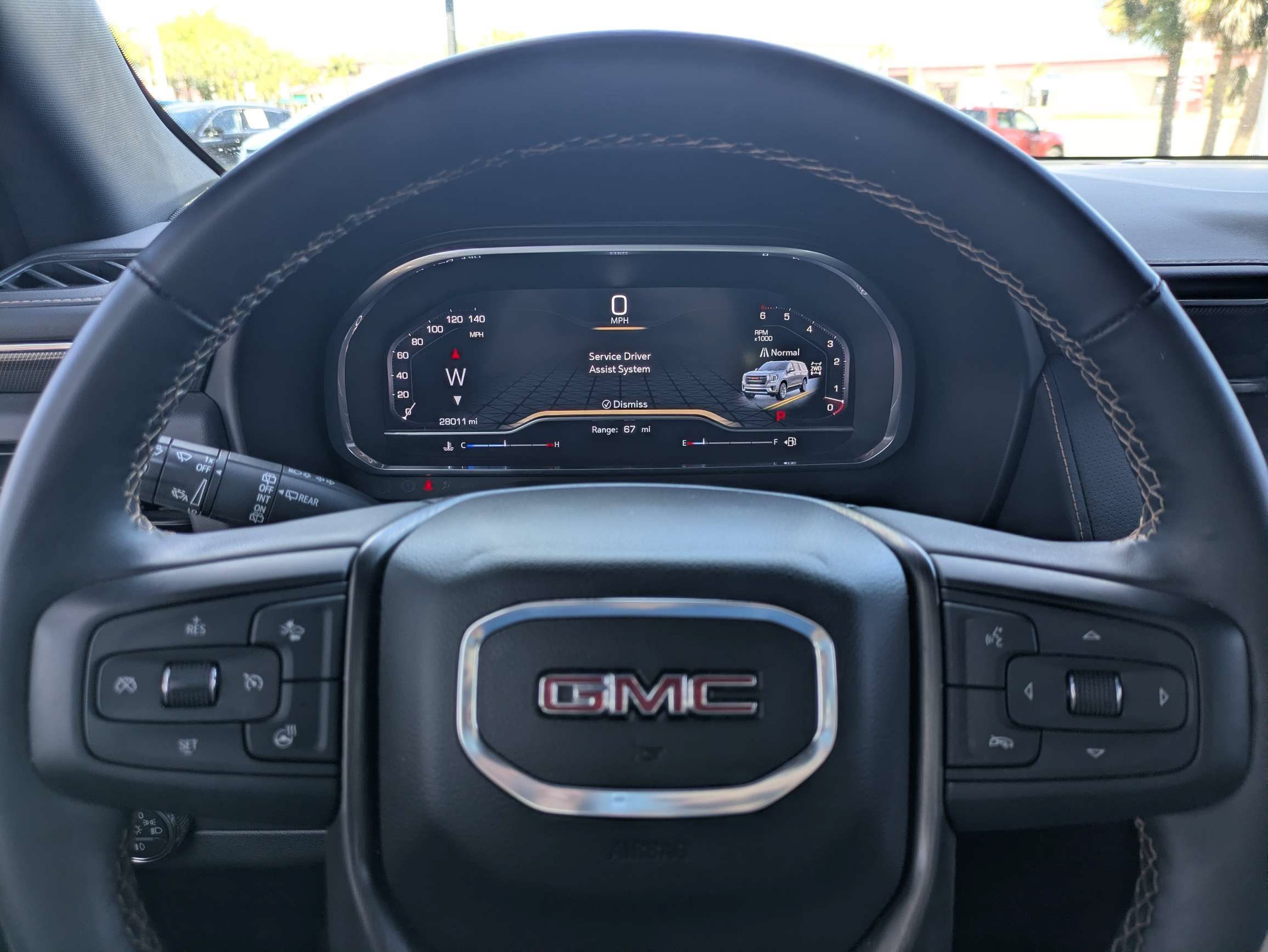 Used 2023 GMC Yukon XL AT4 w/ AT4 Premium Package AWD/4WD image 33
