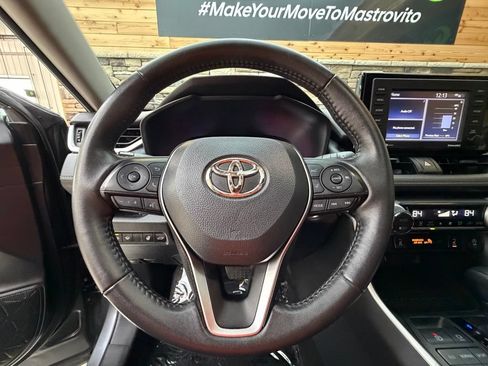 Used 2022 Toyota RAV4 XLE w/ Convenience Package AWD/4WD image 17