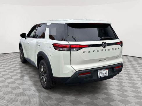 Used 2022 Nissan Pathfinder S AWD/4WD image 4