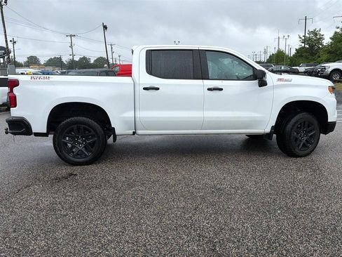 Used 2025 Chevrolet Silverado 1500 LT Trail Boss AWD/4WD image 5