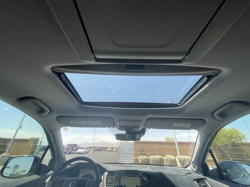 Used 2021 Honda Pilot Touring image 18