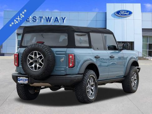 Used 2023 Ford Bronco Badlands image 4