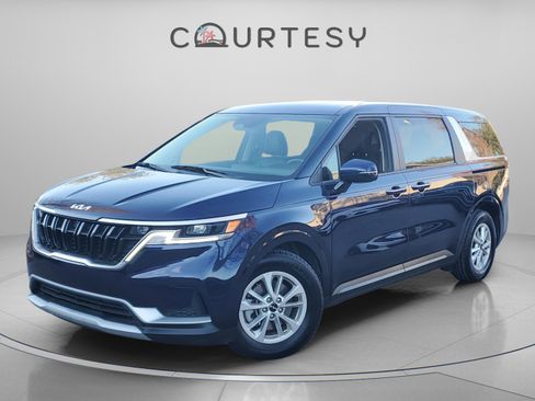 Certified 2024 Kia Carnival LX image 1