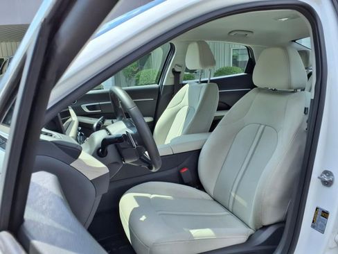 Used 2024 Hyundai Sonata SEL image 3