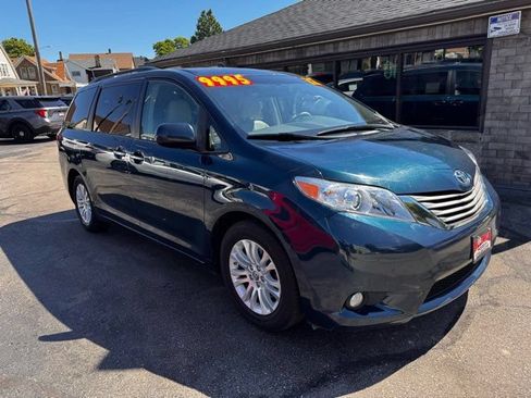 Used 2012 Toyota Sienna XLE w/ XLE Navigation Pkg FWD image 1