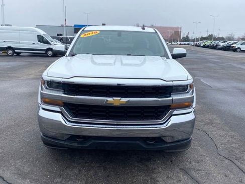 Certified 2019 Chevrolet Silverado 1500 LT image 2
