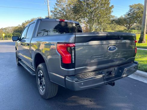 Used 2023 Ford F150 Lightning XLT image 4
