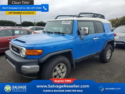 Used 2007 Toyota FJ Cruiser 4WD w/ Upgrade Pkg 2