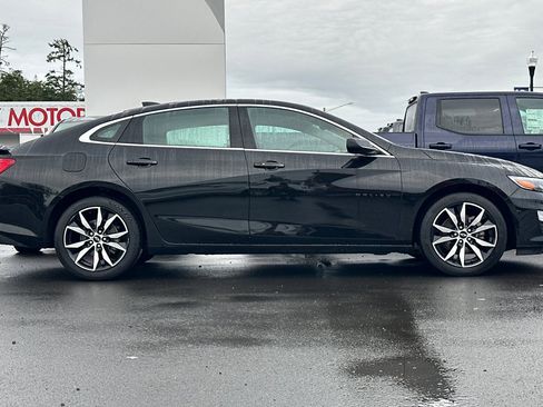 Used 2023 Chevrolet Malibu RS image 3