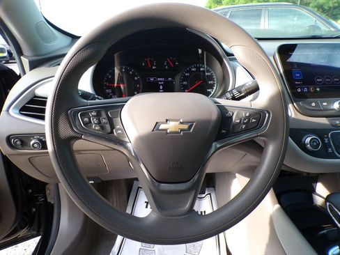 Used 2024 Chevrolet Malibu LS FWD image 12