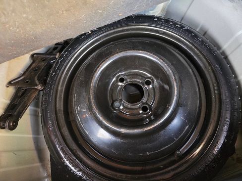 Used 2015 Chevrolet Spark LT image 48